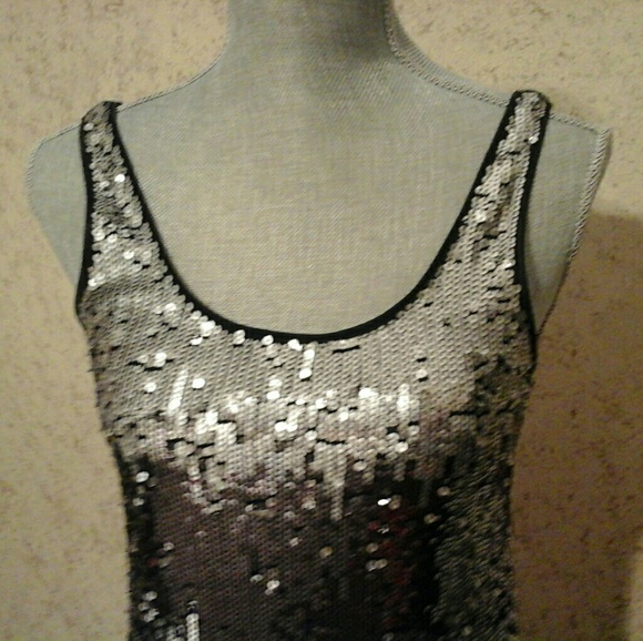 Express black/silver sequined dress - Picture 3 of 6
